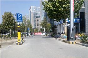 華捷盛車牌識別系統應用于河南省大學科技園
