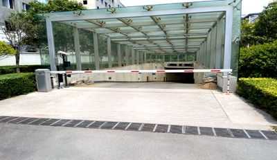 鄭州三全路交警支隊采用華捷盛智能道閘