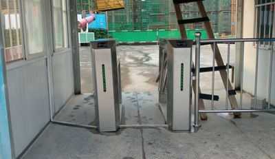 熱烈慶賀鄭州市上街區江南小鎮采用華捷盛智能通道閘