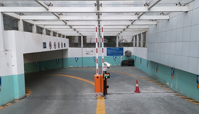 河南殘疾人聯(lián)合會地下停車場華捷盛智能車牌識別系統(tǒng)