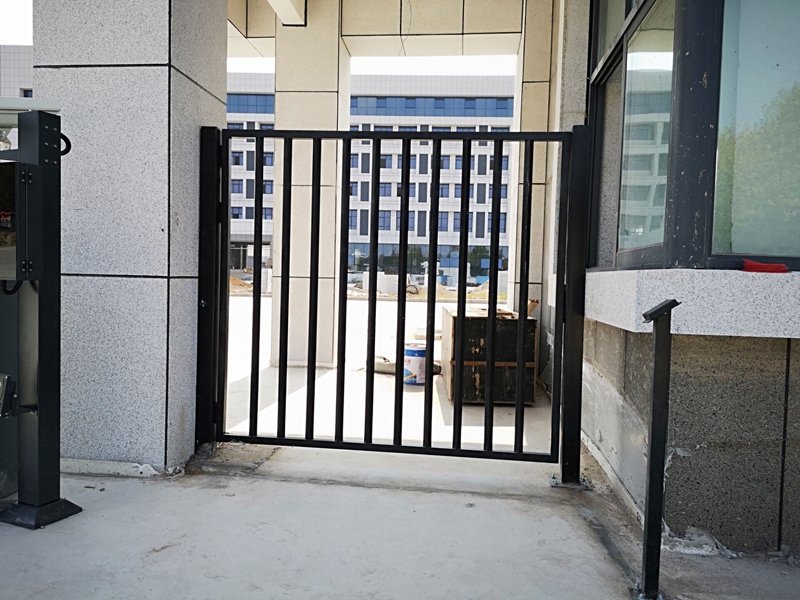 華捷盛小門應(yīng)用于尉氏久龍橡塑有限公司