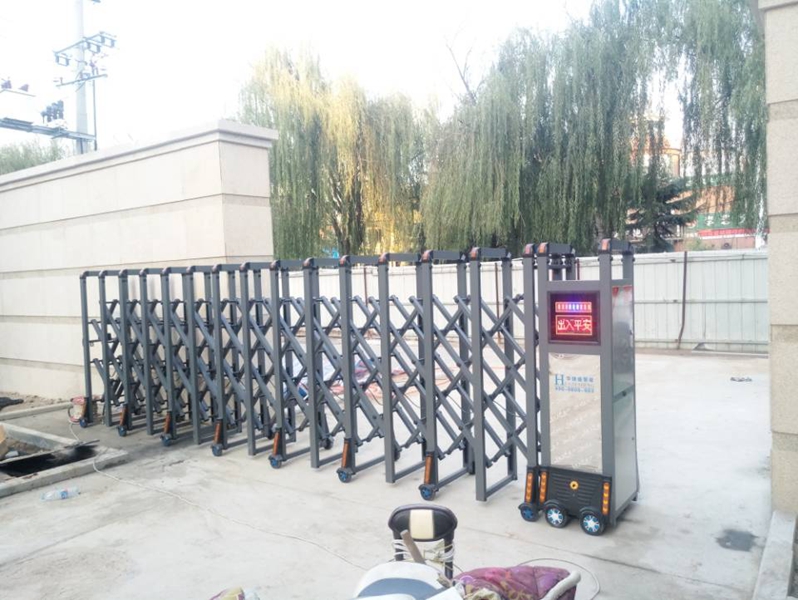 華捷盛電動伸縮門應用于了滎陽農業發展銀行