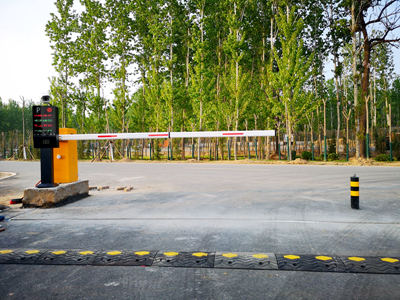 車牌識別道閘-蘭考黃河旅游400