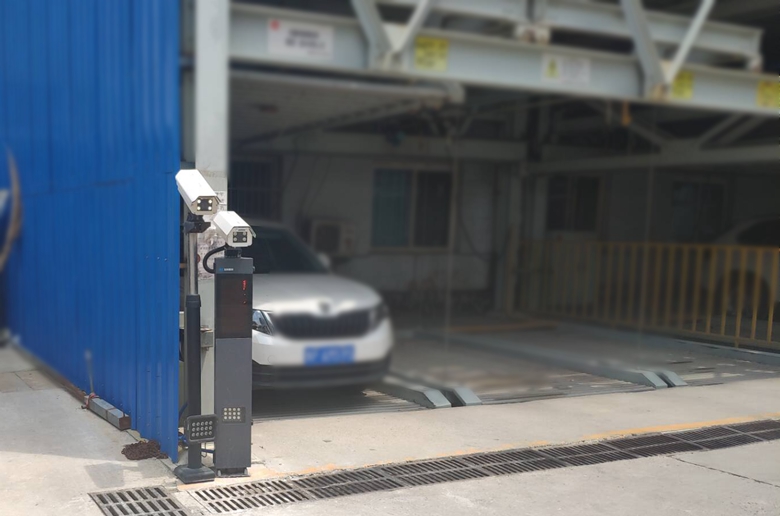 車牌識別-周口中醫院