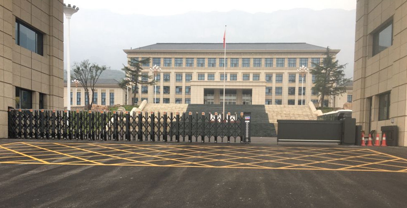 伸縮門-林州廉政教育